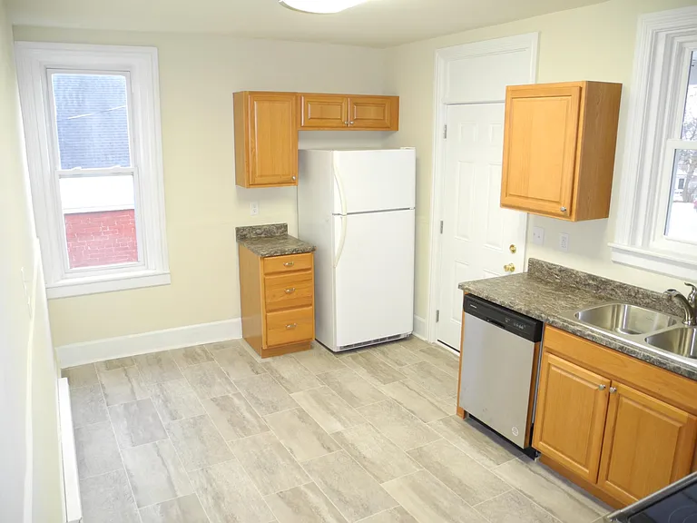 32 S Potomac St #2 — Photo 10