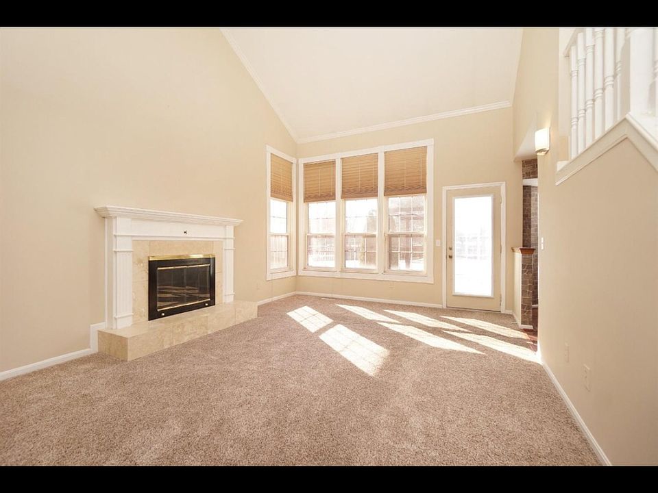 1st image of 7286 Glenn Moor Dr