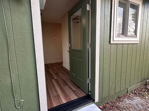 3rd image of 514 N Pine Cliff Dr #B