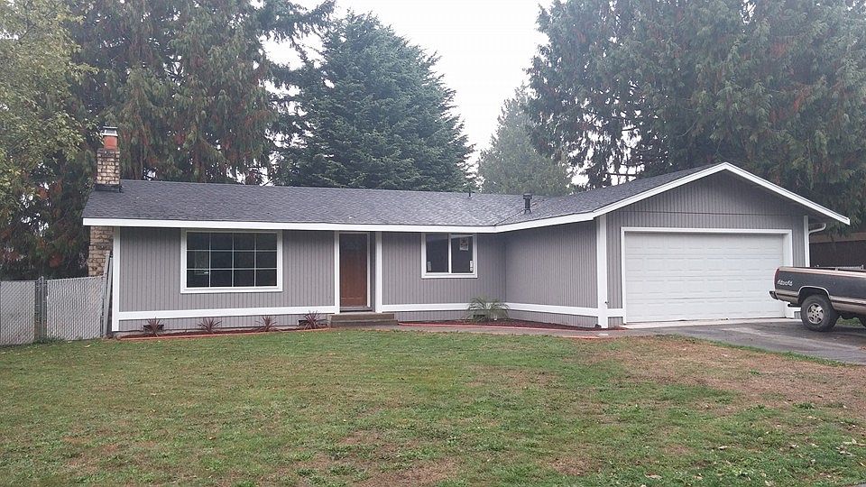 1st image of 3020 Corfu Blvd NE