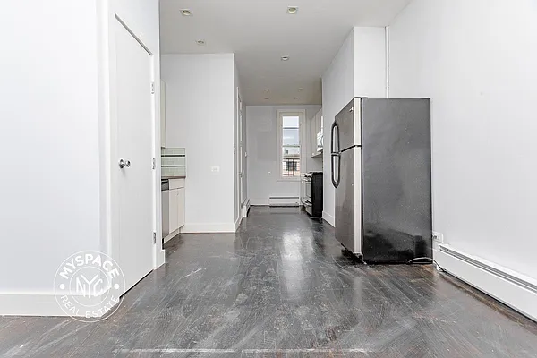 Rented by MySpaceNYC | media 13