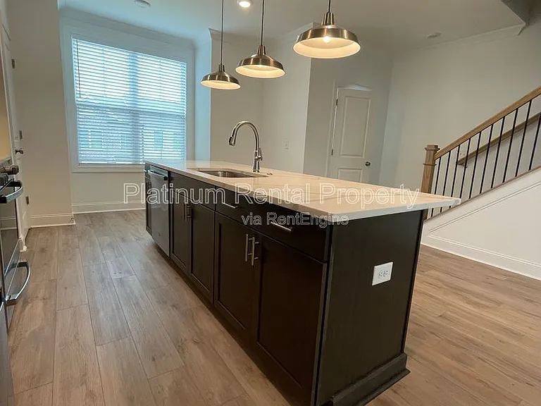 5221 Riden Ct — Photo 38