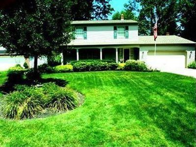 27450 Cottonwood Trl, North Olmsted, OH, 44070