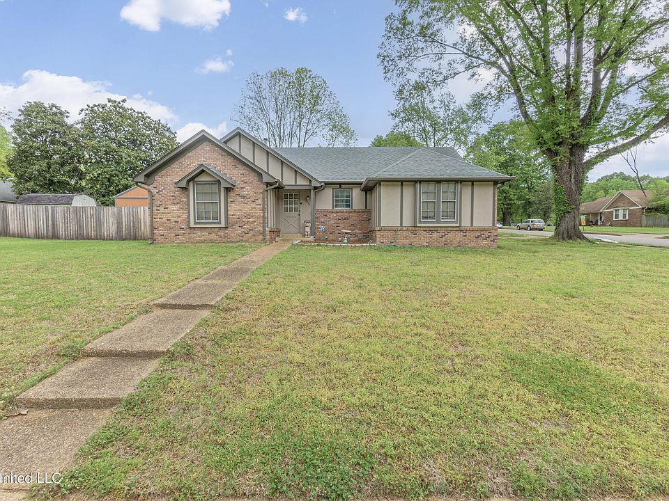 1st image of 5570 Ingleside Dr