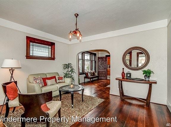 4th image of 1206 McKenzie Ave