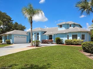 813 Glenn Ave, Lehigh Acres, FL 33972