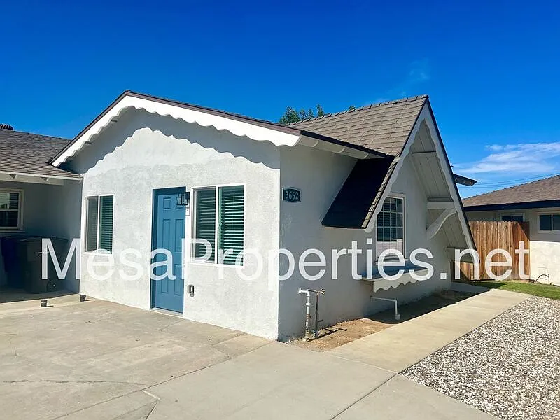 1 bed, 1.0 bath, 400 sqft, $1,800 — Photo 1