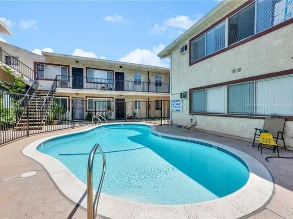 8800 Cedros Ave APT 207, Panorama City, CA 91402