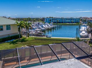 425 3rd Ave N, Tierra Verde, FL 33715