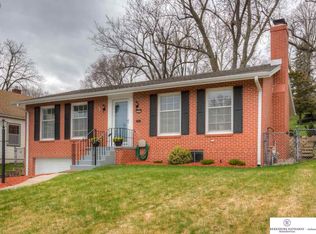 9446 N 29th St, Omaha, NE 68112