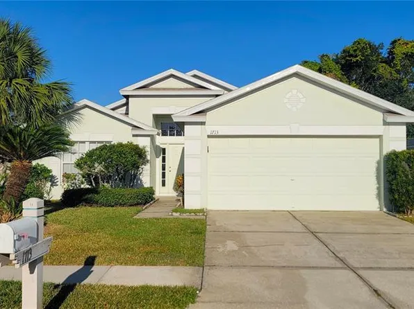 1713 Walcott St, Wesley Chapel, FL 33543
