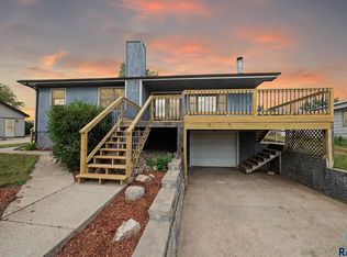 313 E 2nd Ave, Humboldt, SD 57035