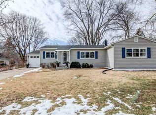 416 Maple St, Deforest, WI 53532