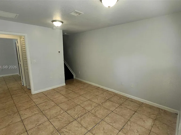 14004 NE 2nd Ave #14004 — Photo 4