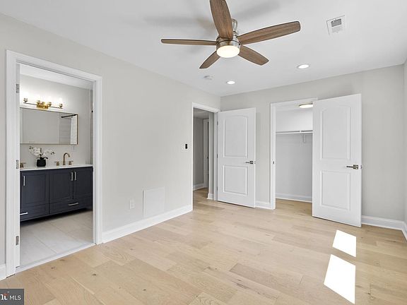 5th image of 712 Congress St SE