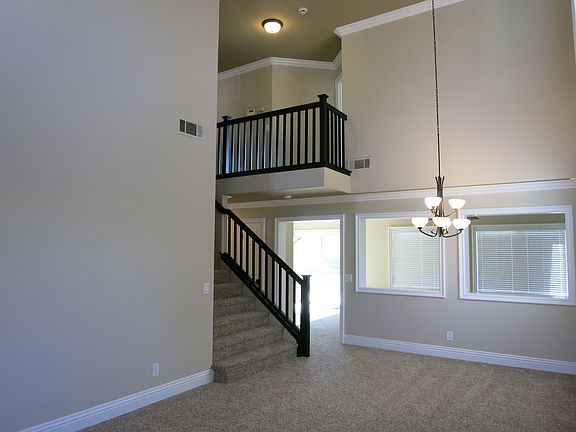 5th image of 39902 La Manga Ct