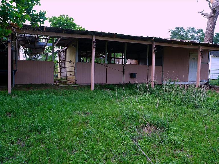 24206 Longenbaugh Rd — Photo 30