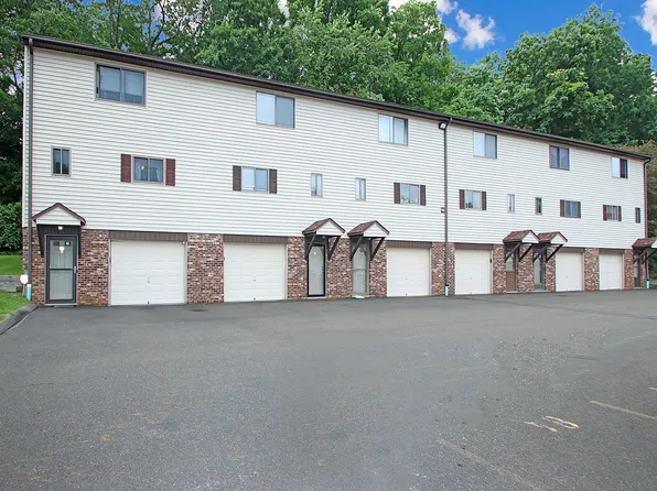 140 Thompson Street APT 16A, East Haven, CT 06513