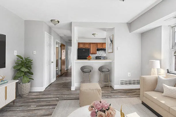 Willows Apartments — Photo 6