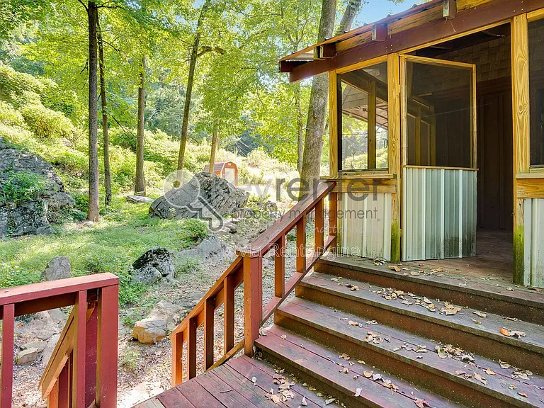 1461 Palisades Rd — Photo 14