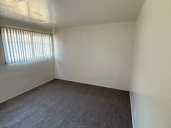 4th image of 510 Lansing Dr #7