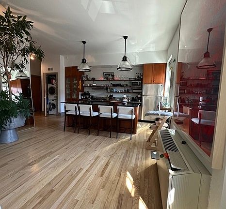5th image of 81 Washington St APT 3G