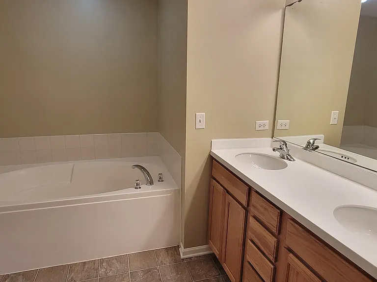 4277 Drexel Ave — Photo 8