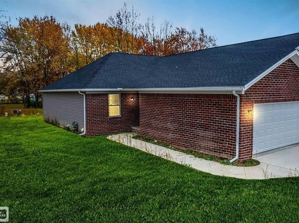 301 Hidden Harbor Way, Marine City, MI 48039