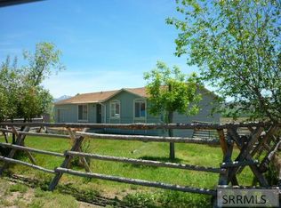 511 Apex Ln, Challis, ID 83226