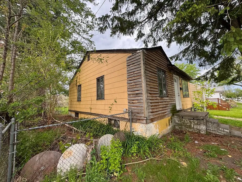 2 bed, 720 sqft, $795 — Photo 4