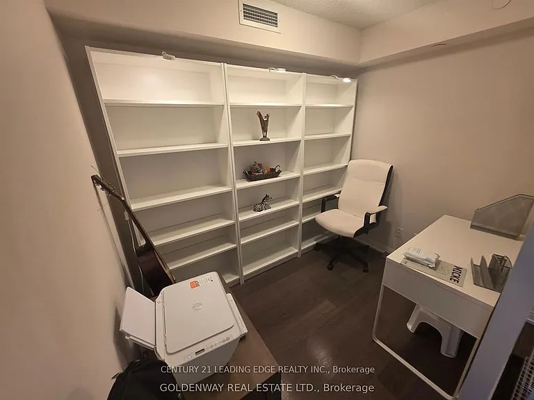 255 Village Green Sq #1401 — Photo 4