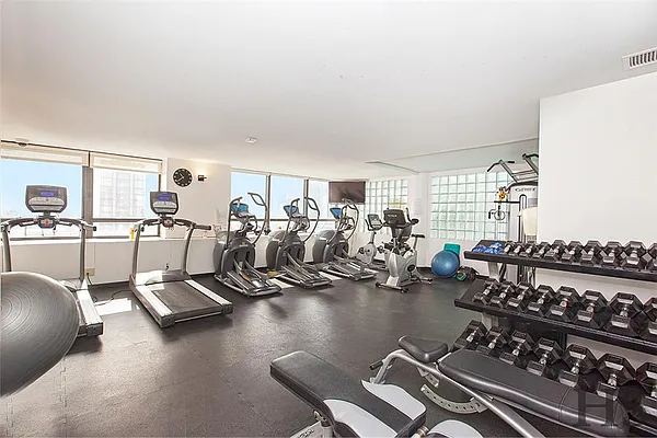 Sold by R New York | media 16