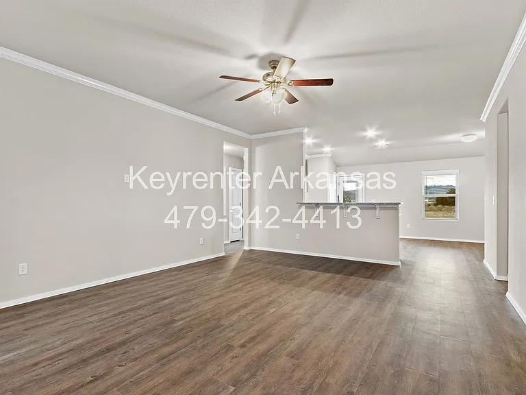 1035 Jennifer Ann Ln — Photo 7