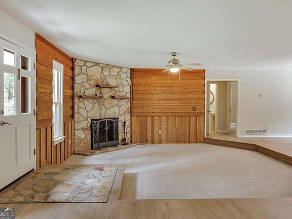 2nd image of 110 Pioneer Dr