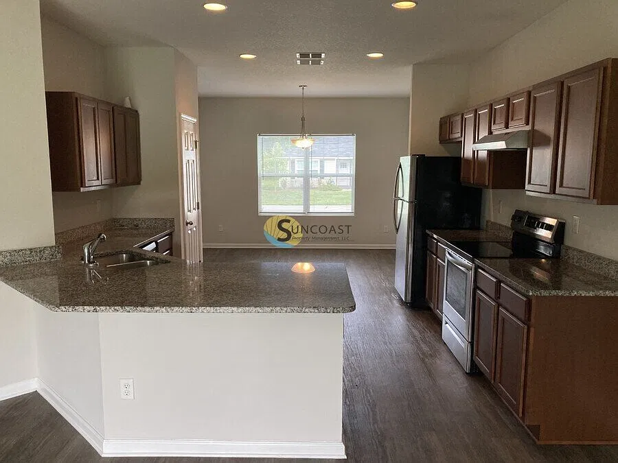Coming Soon! 4Bd/2Ba home in Forest Hideaway for rent! — Photo 3