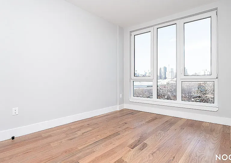 31-61 Vernon Blvd #4T — Photo 8