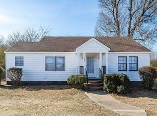 958 S Main St, Graysville, AL 35073