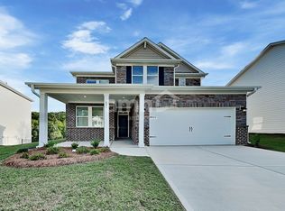 856 Lantern Mill Cir, Lawrenceville, GA 30045