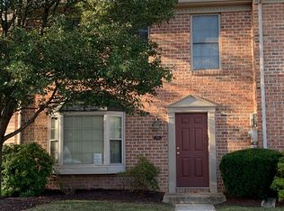314 Woodland View Ct, Harrisburg, PA 17110