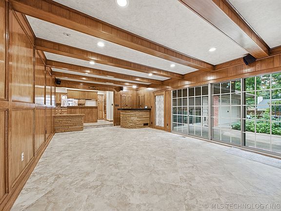 3rd image of 4631 E 55th Pl
