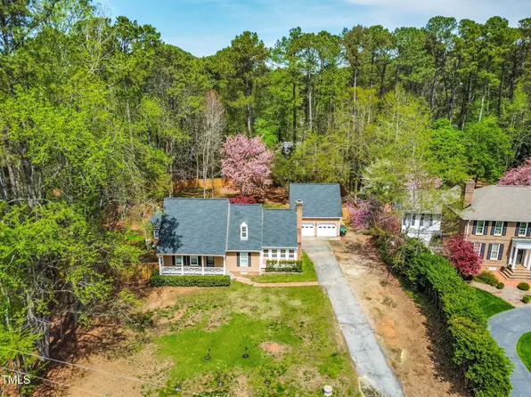 4012 Old Sturbridge Dr, Apex, NC 27539