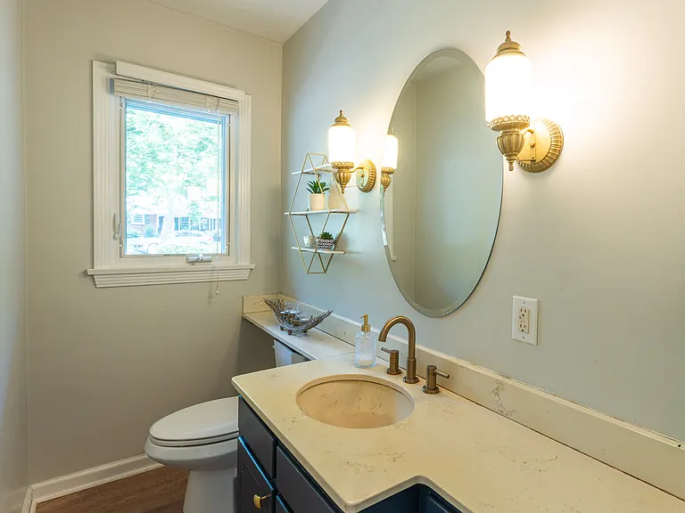 1949 Meadowfield Dr NE — Photo 8