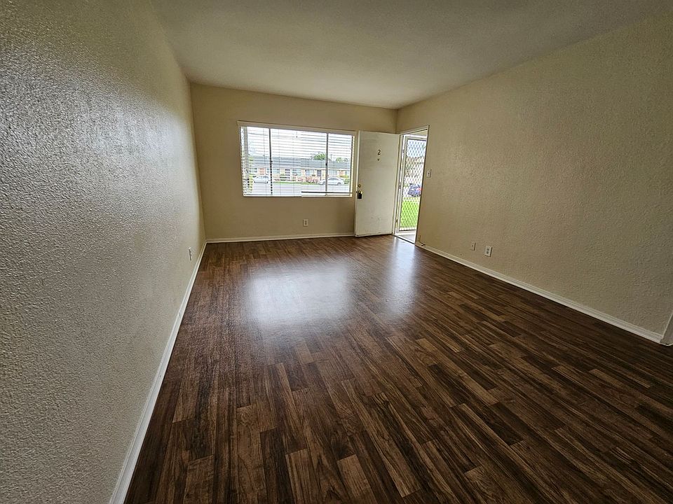 1st image of 3504 W Mungall Dr APT 2