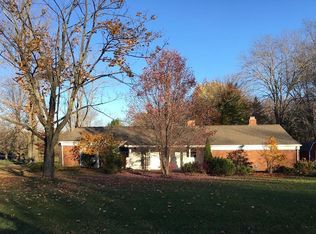 7 Ridgecrest Dr, Chagrin Falls, OH 44022