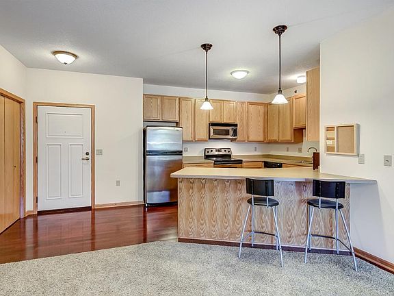 4th image of 2530 34th St E #309