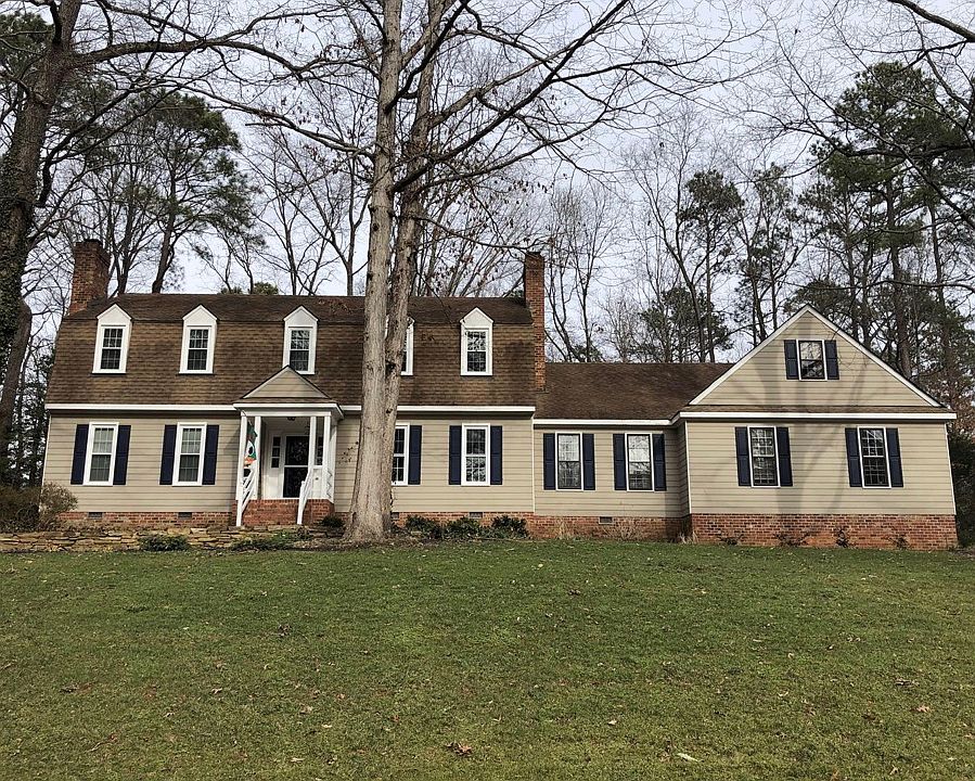 1st image of 301 Bollingbrook Ct
