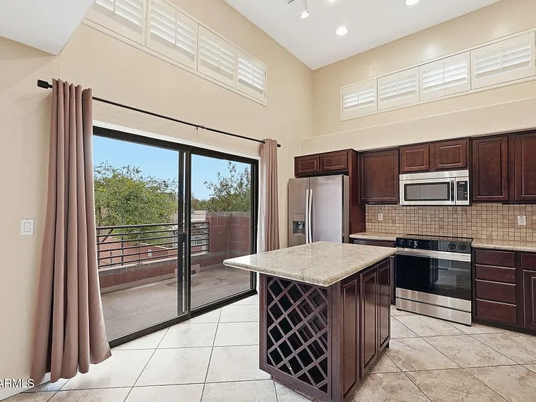 330 S Farmer Ave #126 — Photo 10