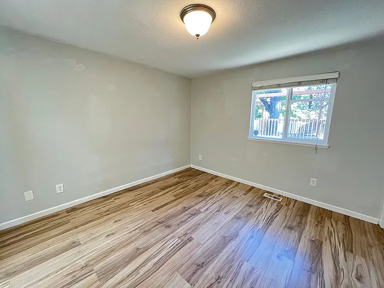8456 SE 75th Pl — Photo 18