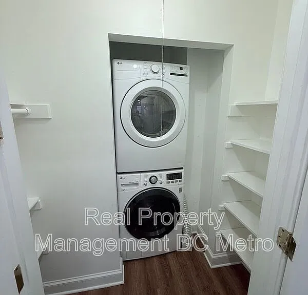 1316 New Hampshire Ave NW #702 — Photo 17