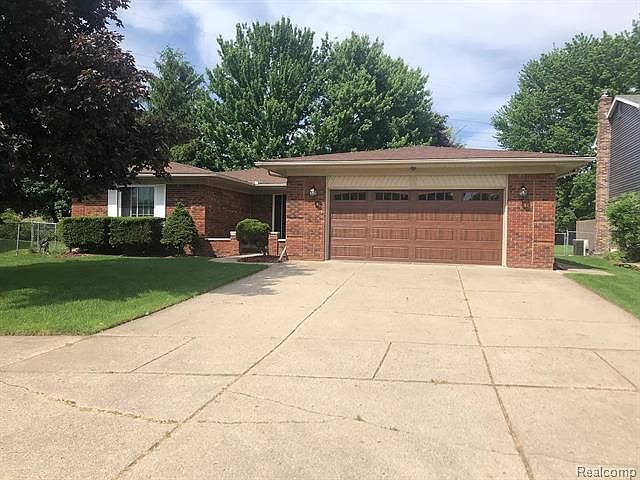 1st image of 44280 Harsdale Ct